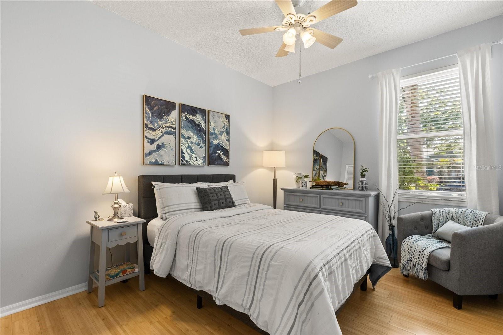 HUNTERS CREEK TR 335 PH 01 - Residential