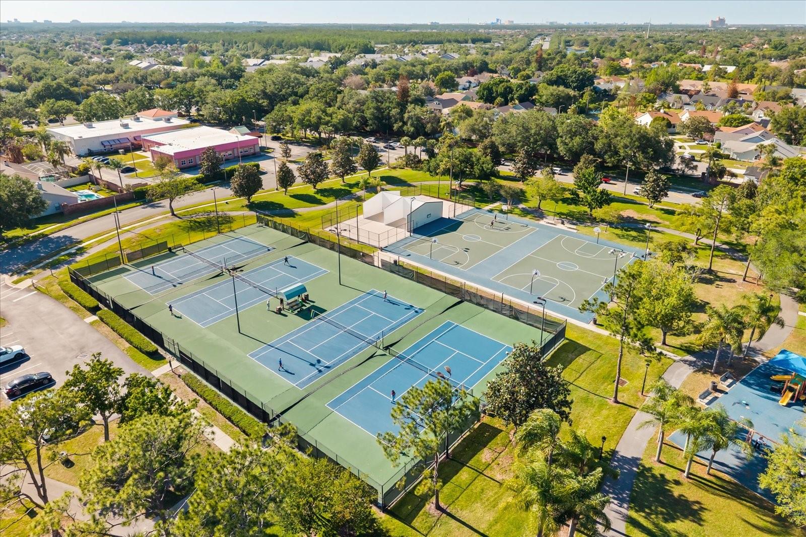 HUNTERS CREEK TR 335 PH 01 - Residential