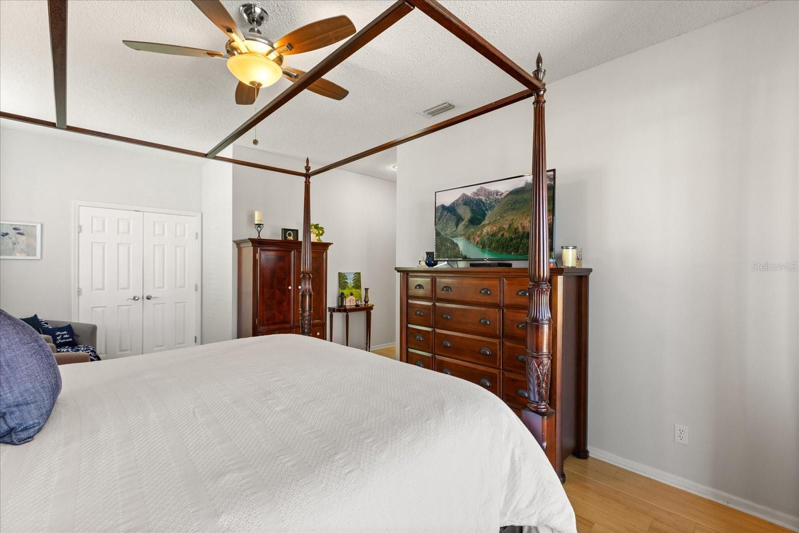 HUNTERS CREEK TR 335 PH 01 - Residential