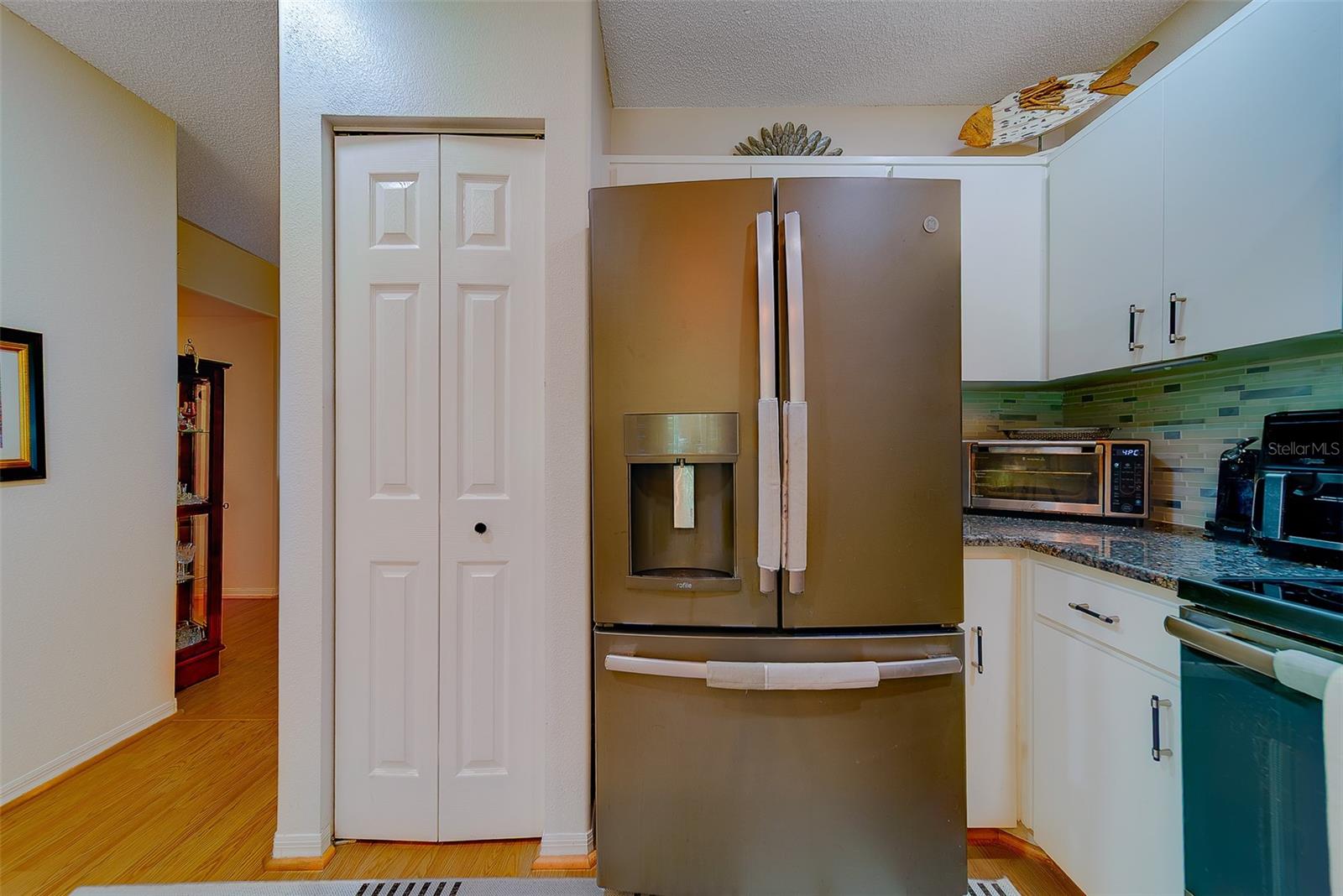 ON TOP OF THE WORLD - Residential