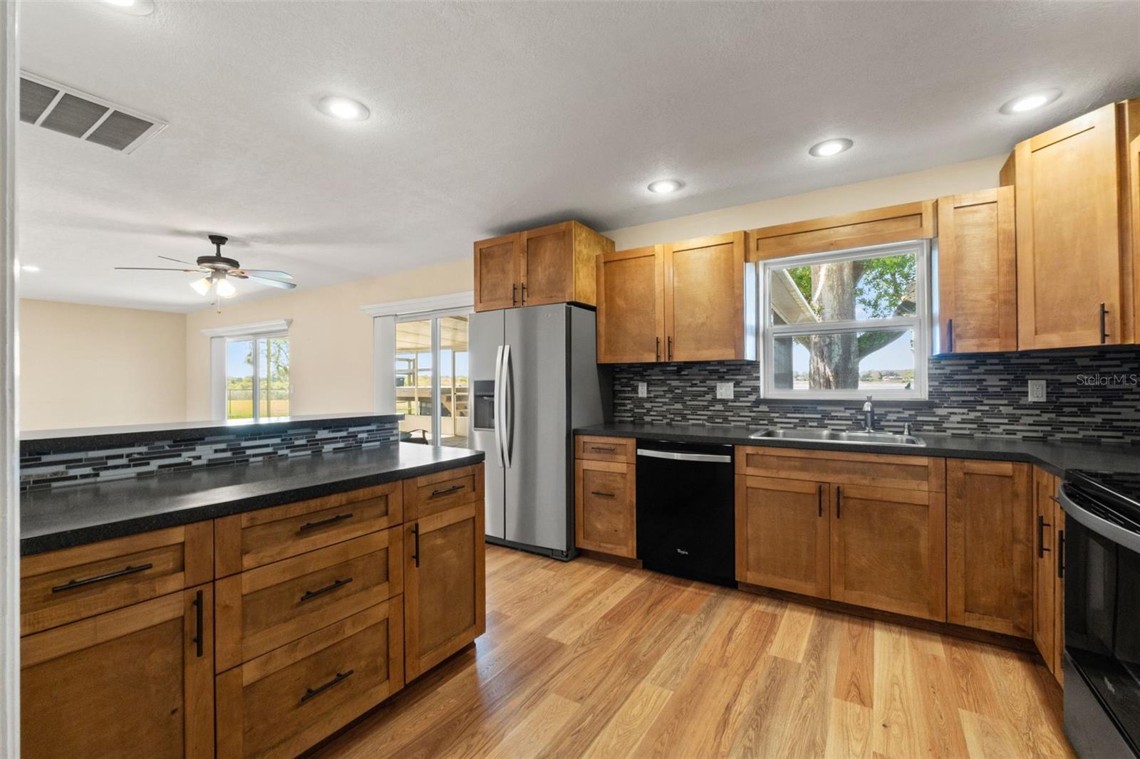 SPRING HILL - Residential