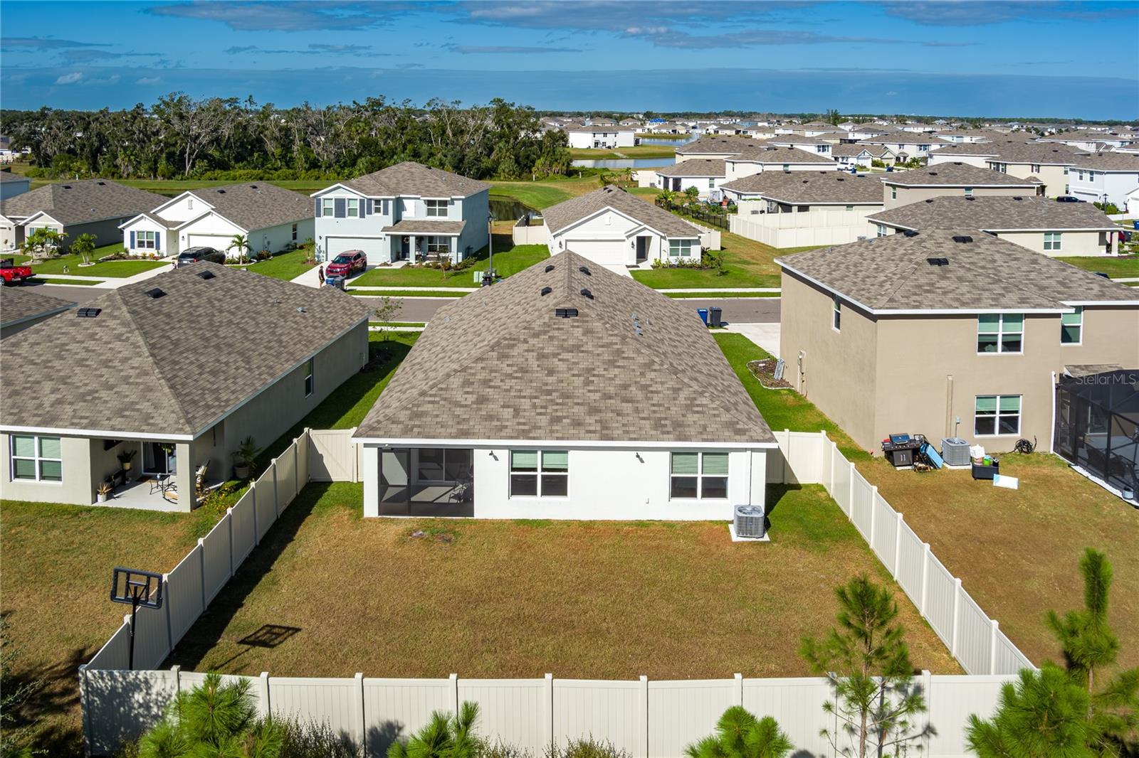 BELLA LAGO - Residential Lease