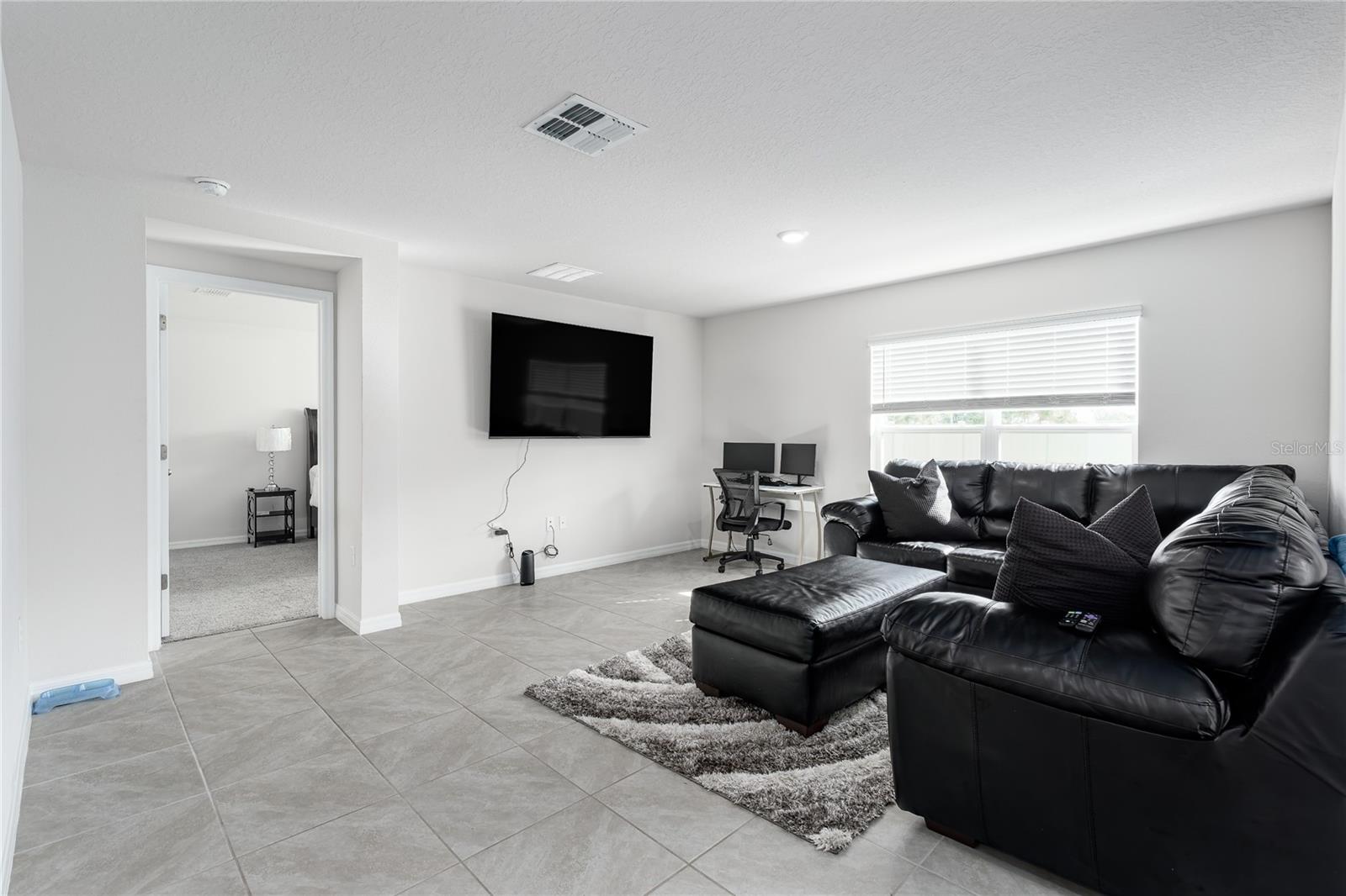 BELLA LAGO - Residential Lease