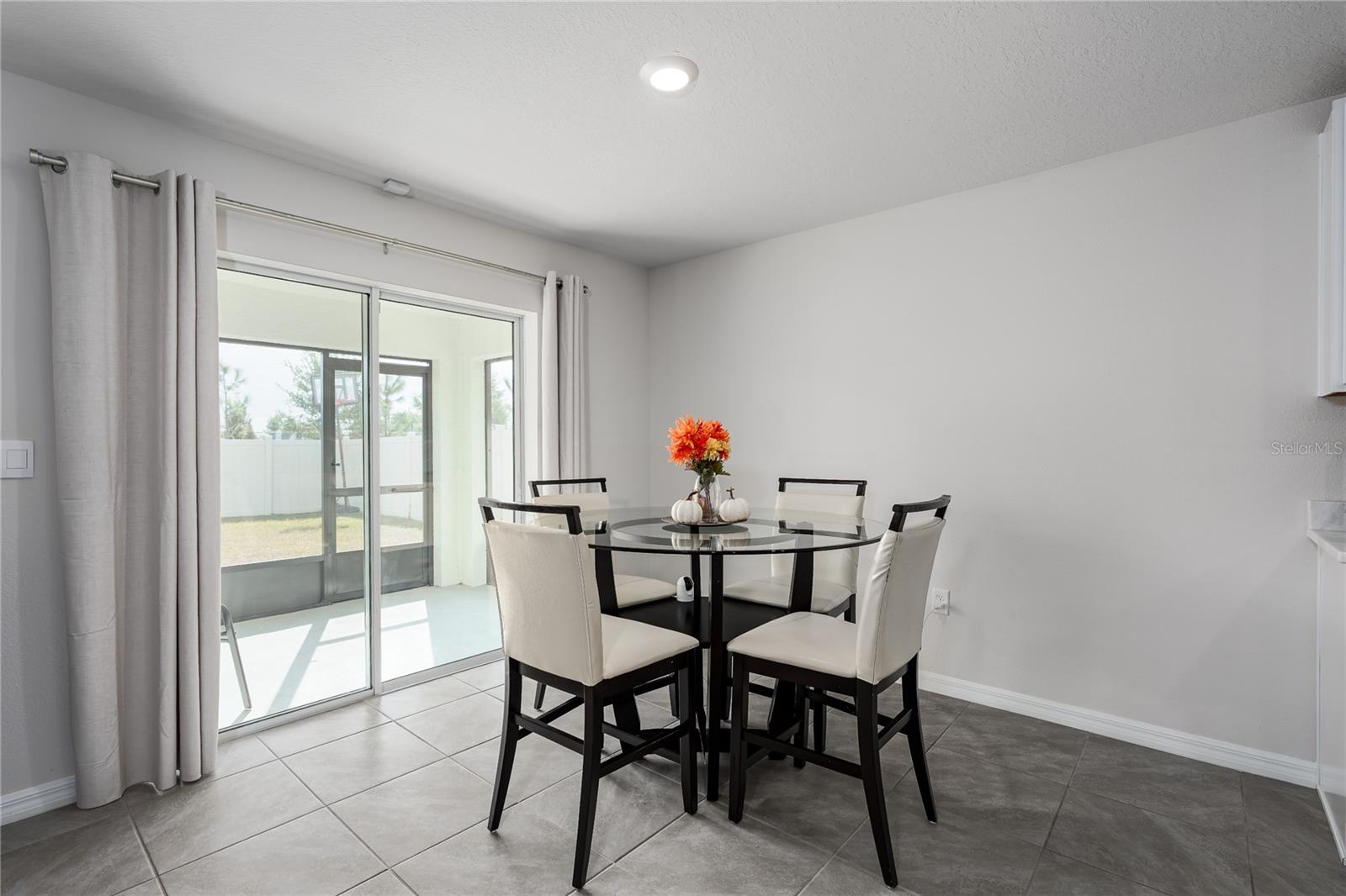 BELLA LAGO - Residential Lease