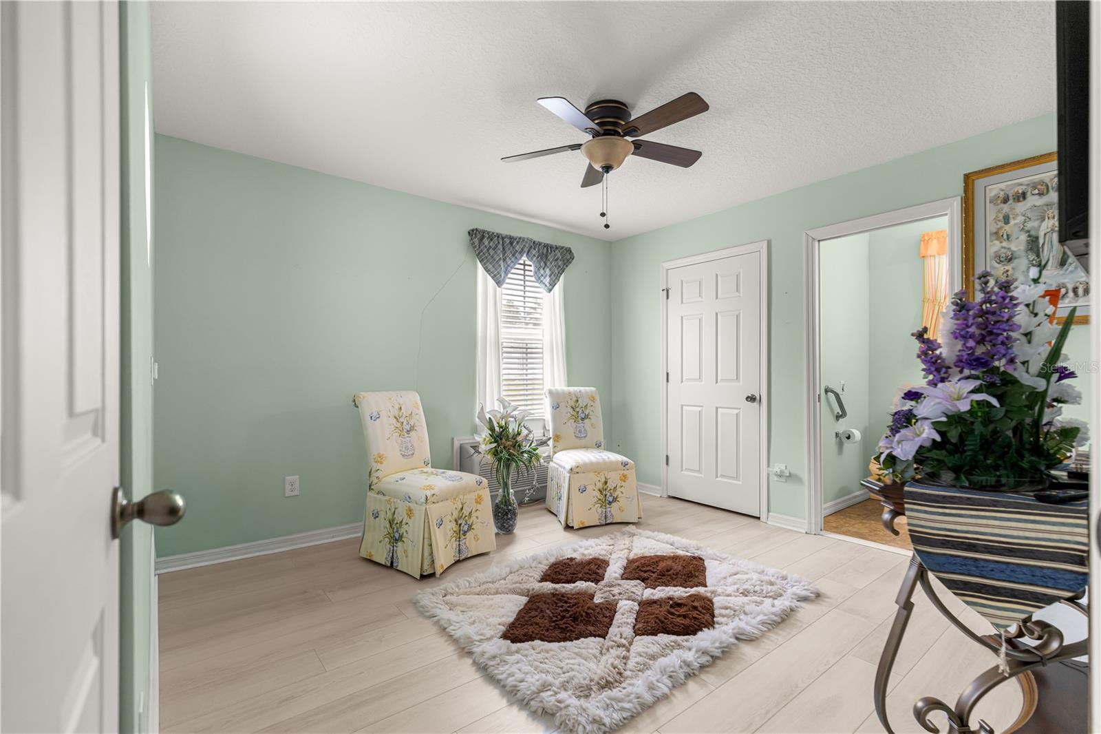 HILLTOP ESTATES - Residential