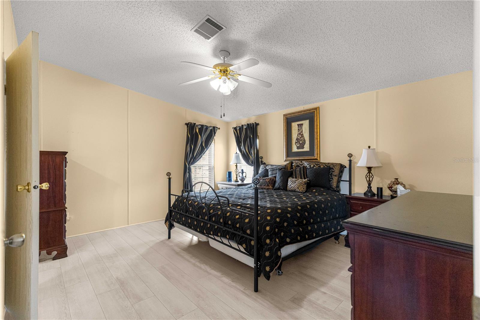 HILLTOP ESTATES - Residential