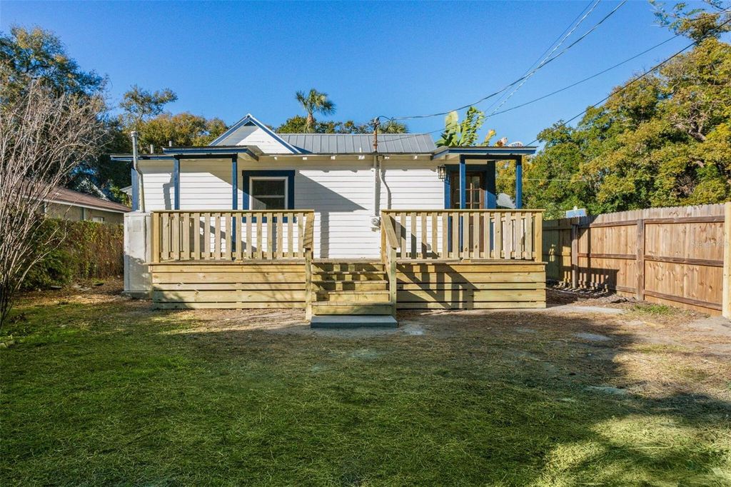 Photo of 511 E Frances Avenue, Tampa, FL 33602 (MLS # O6379941)