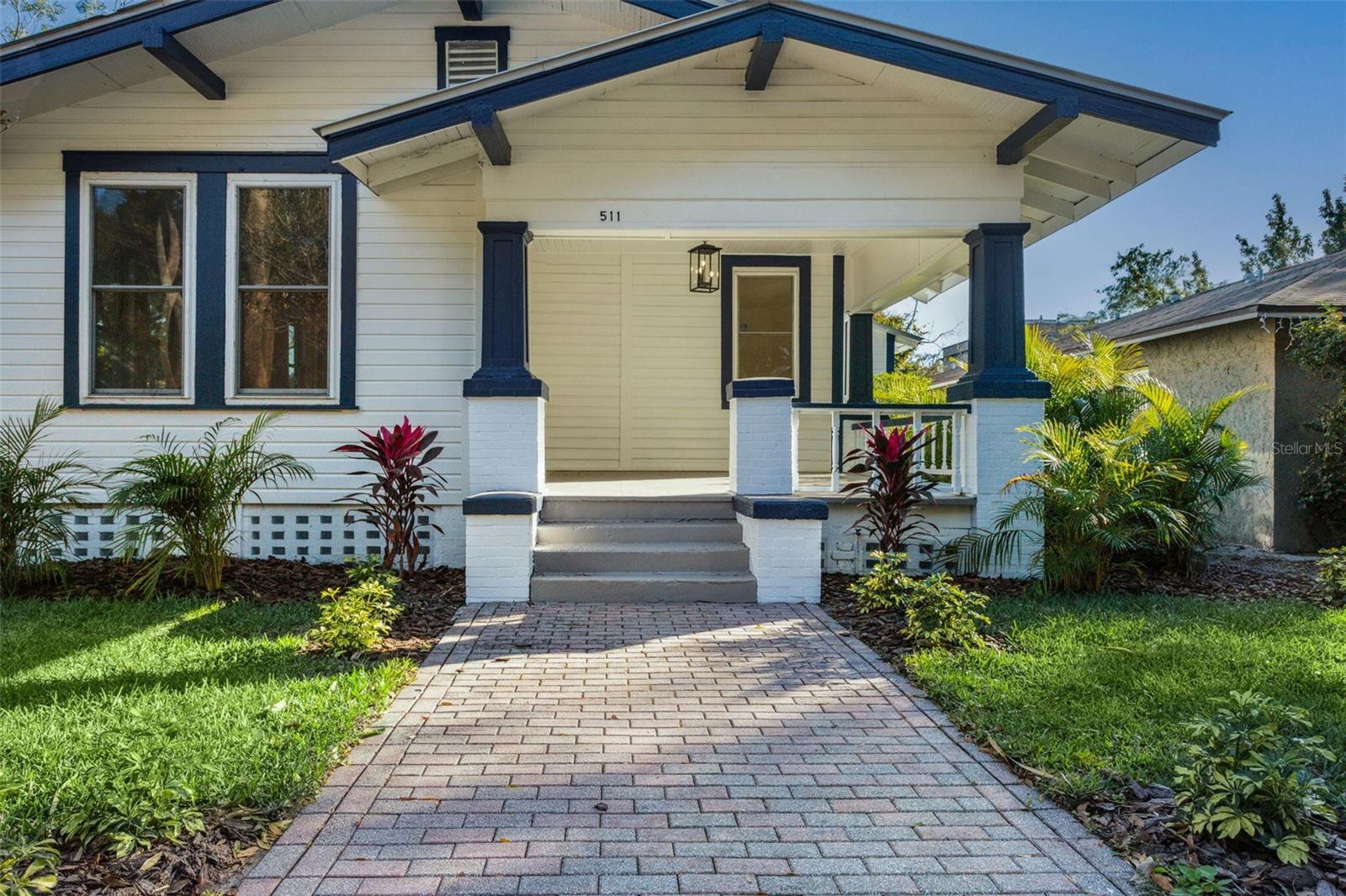 511 E FRANCES AVENUE