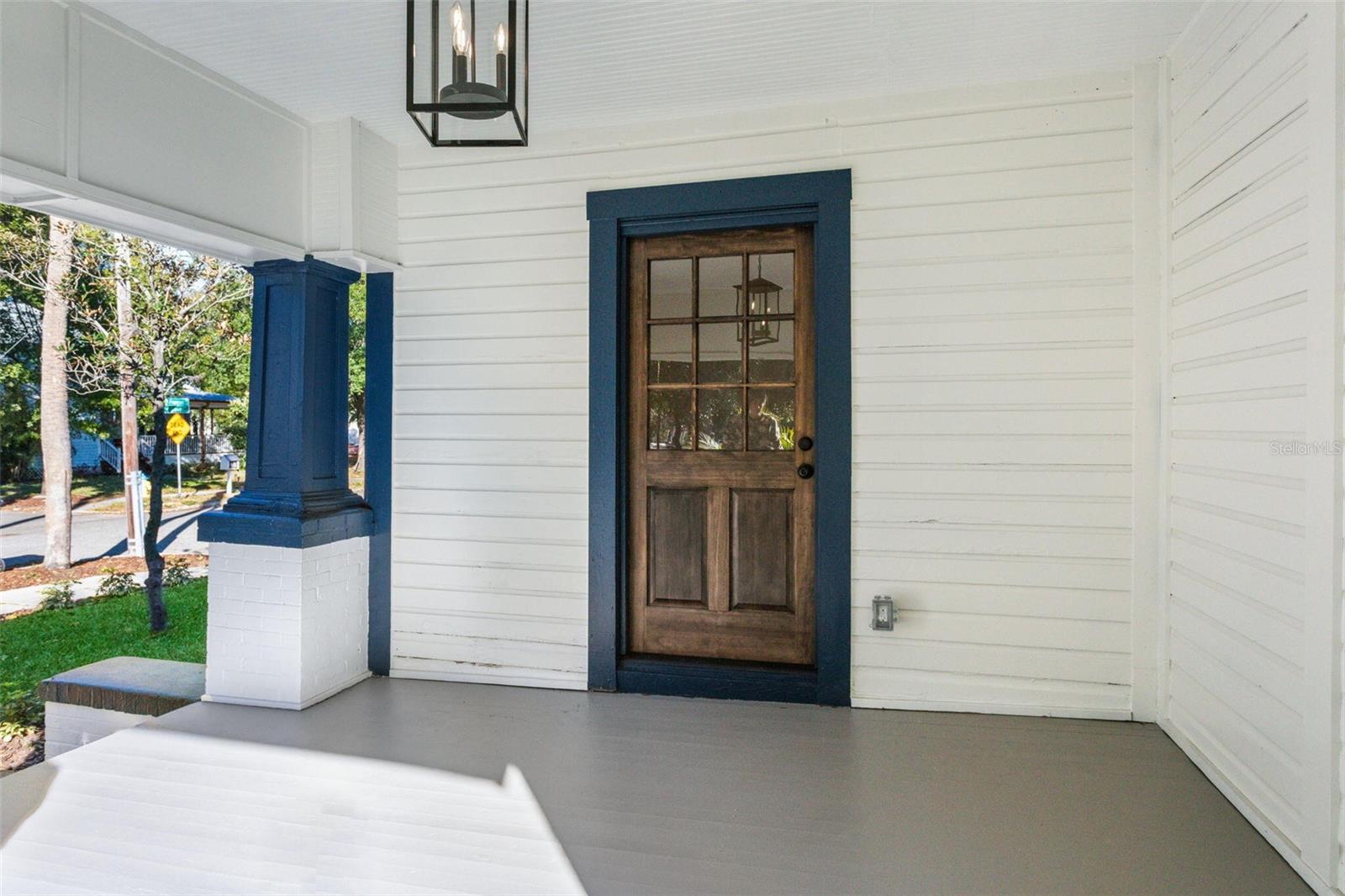 511 E FRANCES AVENUE