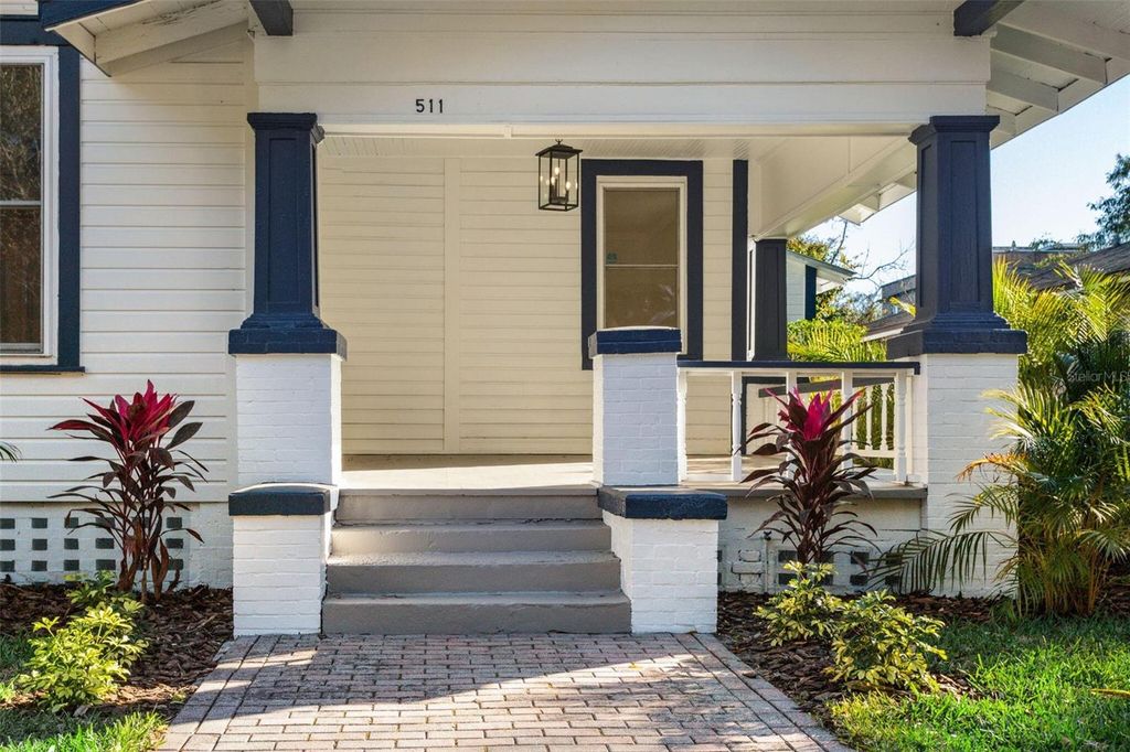 Photo of 511 E Frances Avenue, Tampa, FL 33602 (MLS # O6379941)