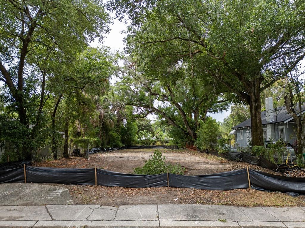 Photo of 3505 E 29th Avenue, Tampa, FL 33605 (MLS # TB8314725)