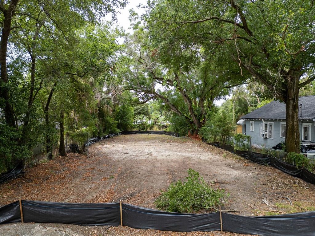 Photo of 3505 E 29th Avenue, Tampa, FL 33605 (MLS # TB8314725)