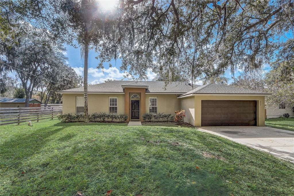 Photo of 933 Cass Avenue, Oviedo, FL 32765 (MLS # O6369405)