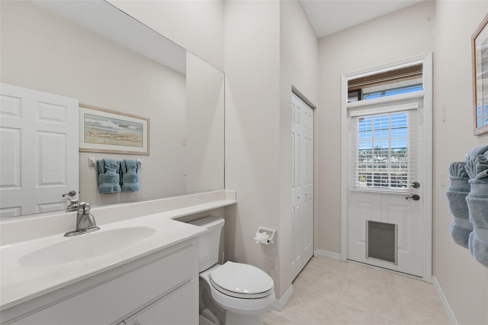 LAKES OF JACARANDA, - Residential