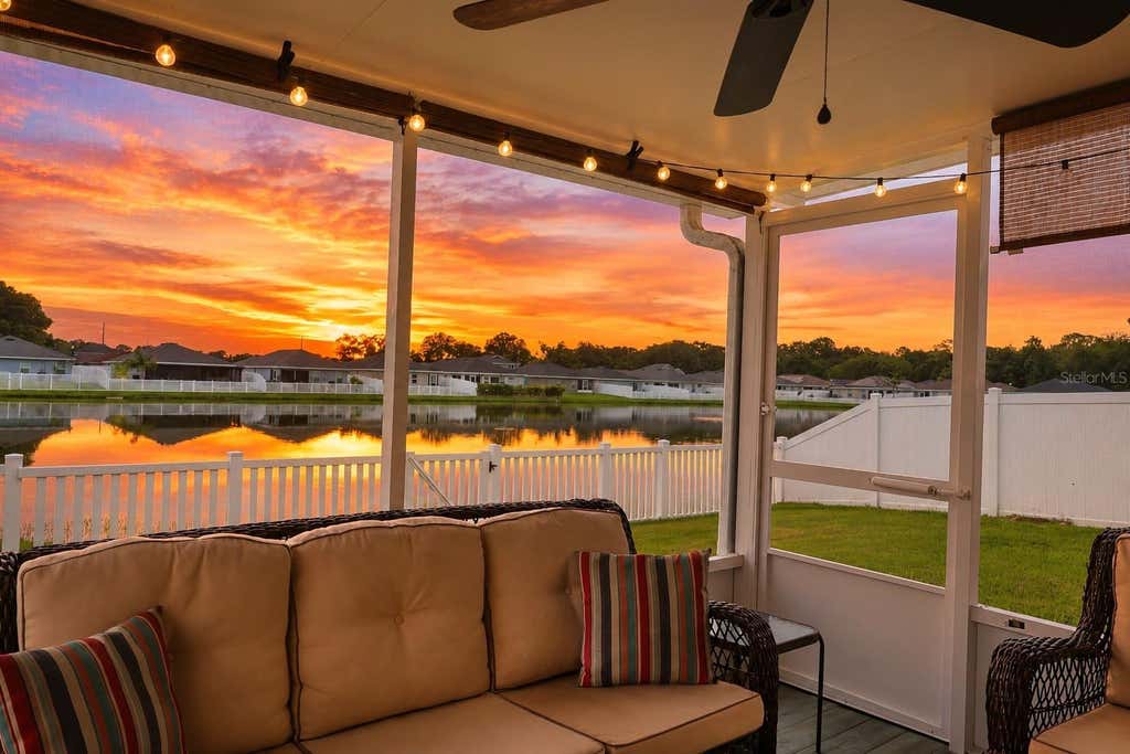 Photo of 8016 Diamond Creek Lane, Lakeland, FL 33809 (MLS # L4963570)