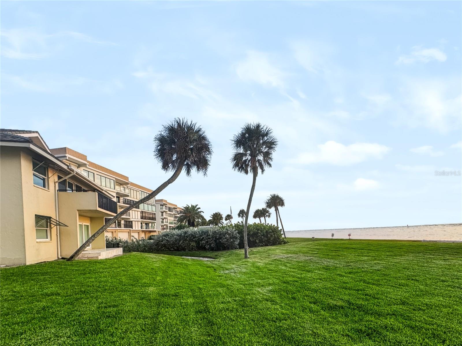 4660 OCEAN BOULEVARD U2