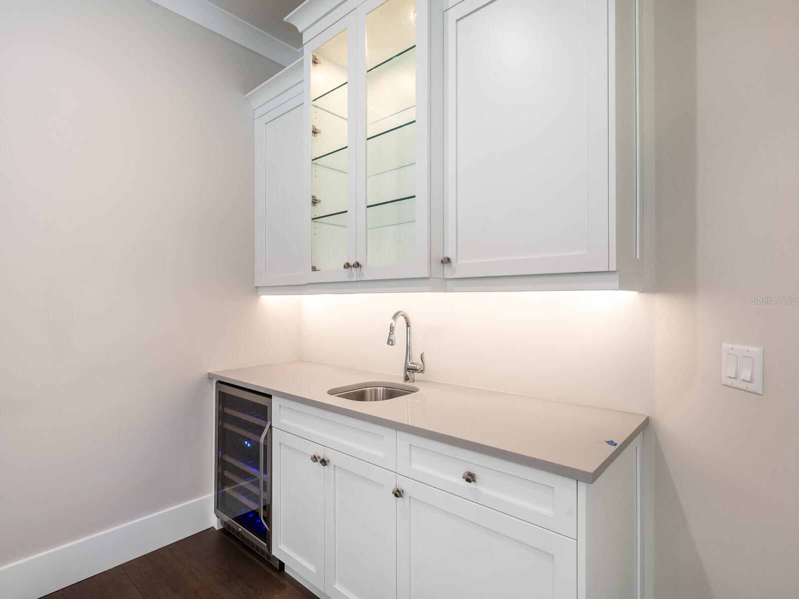 HUDSON BAYOU - Residential