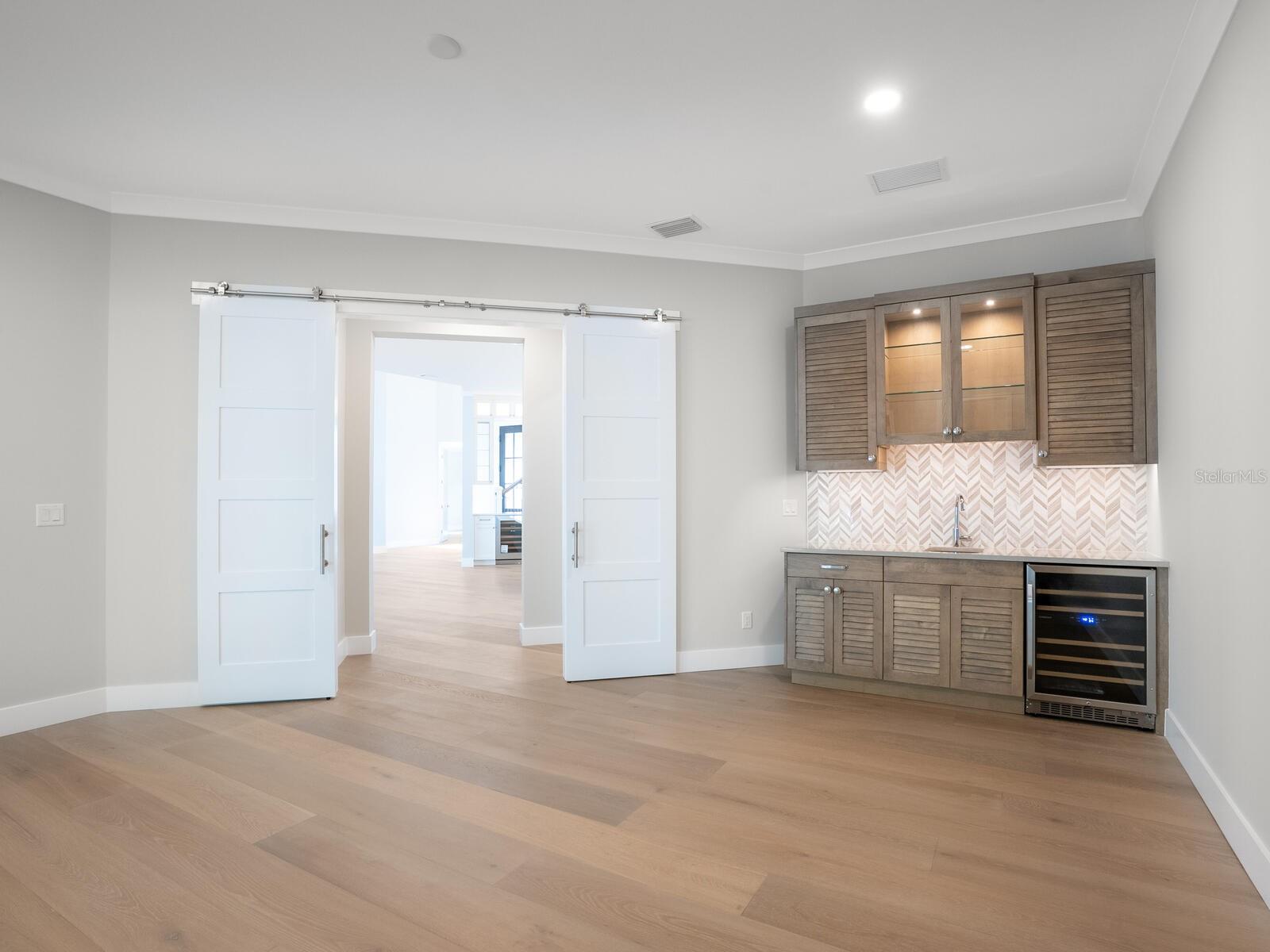 HUDSON BAYOU - Residential