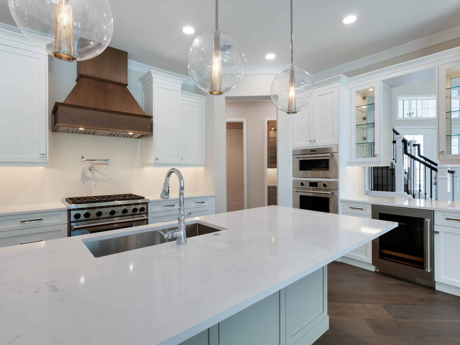 HUDSON BAYOU - Residential