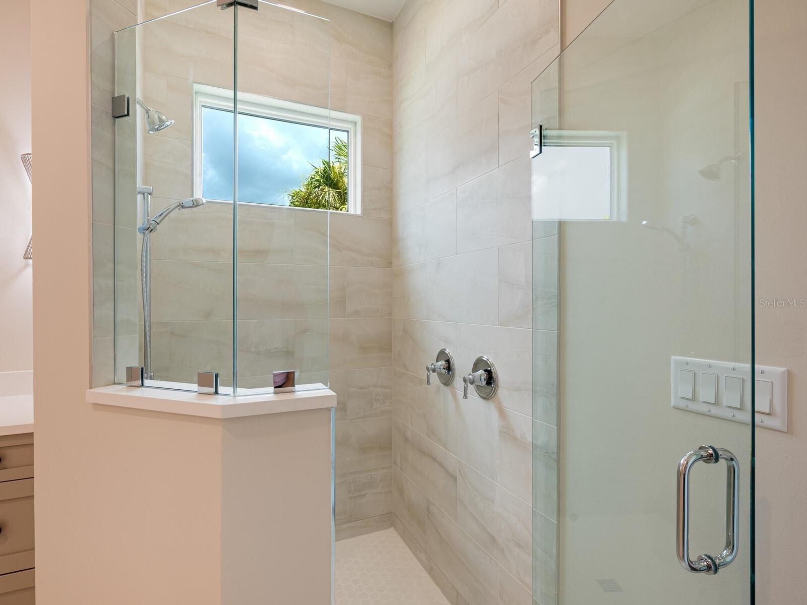 HUDSON BAYOU - Residential