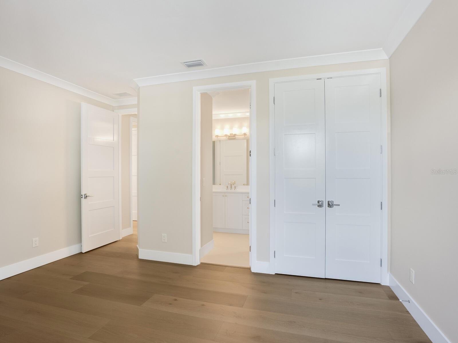 HUDSON BAYOU - Residential