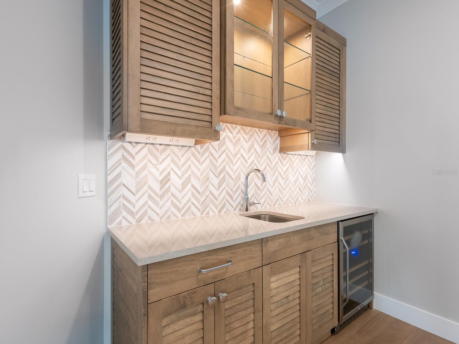 HUDSON BAYOU - Residential