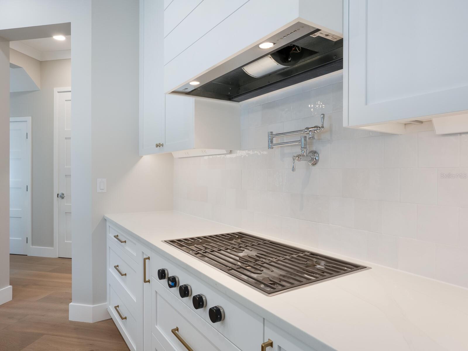 HUDSON BAYOU - Residential