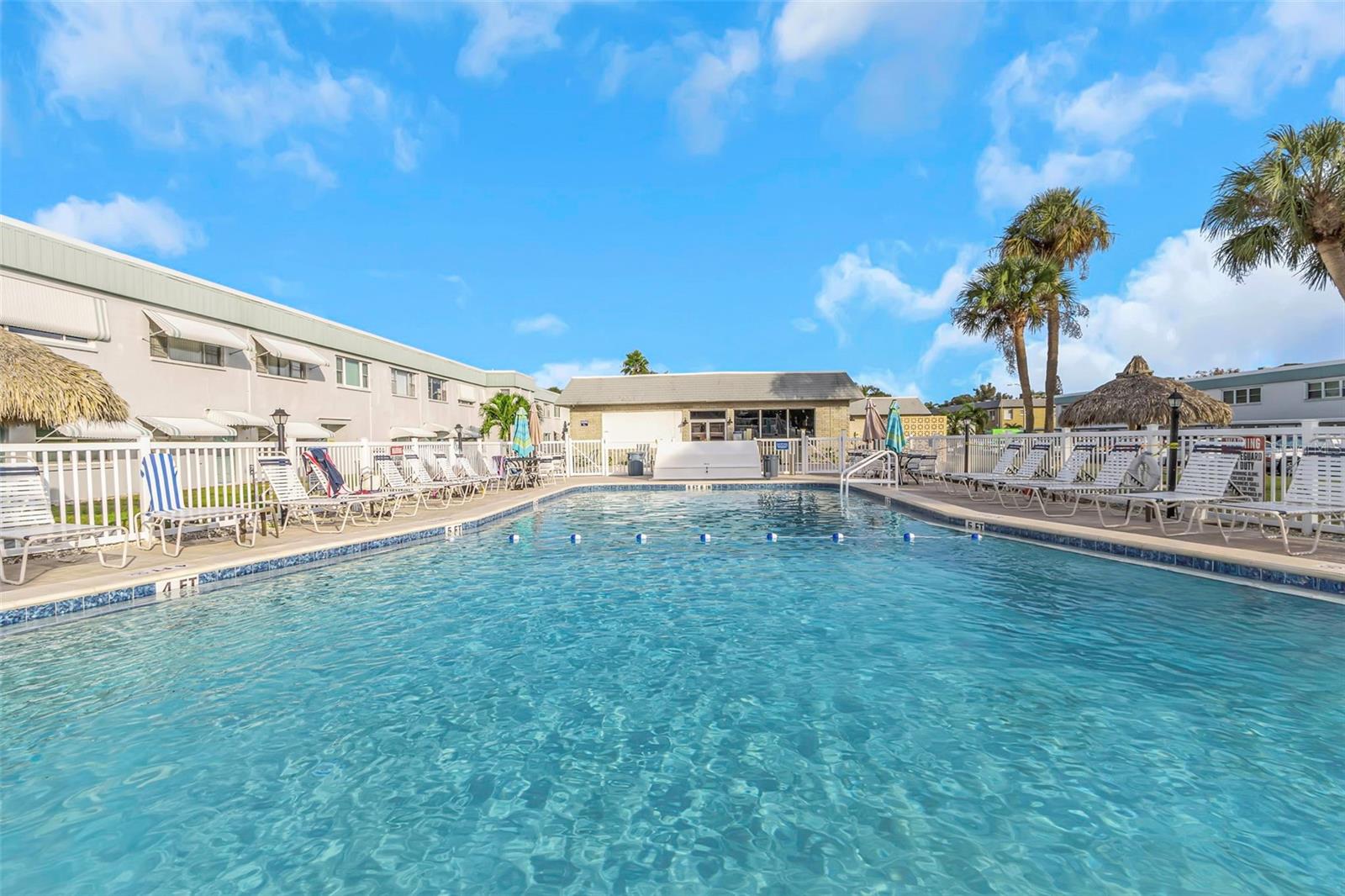 PARADISE SHORES - Residential