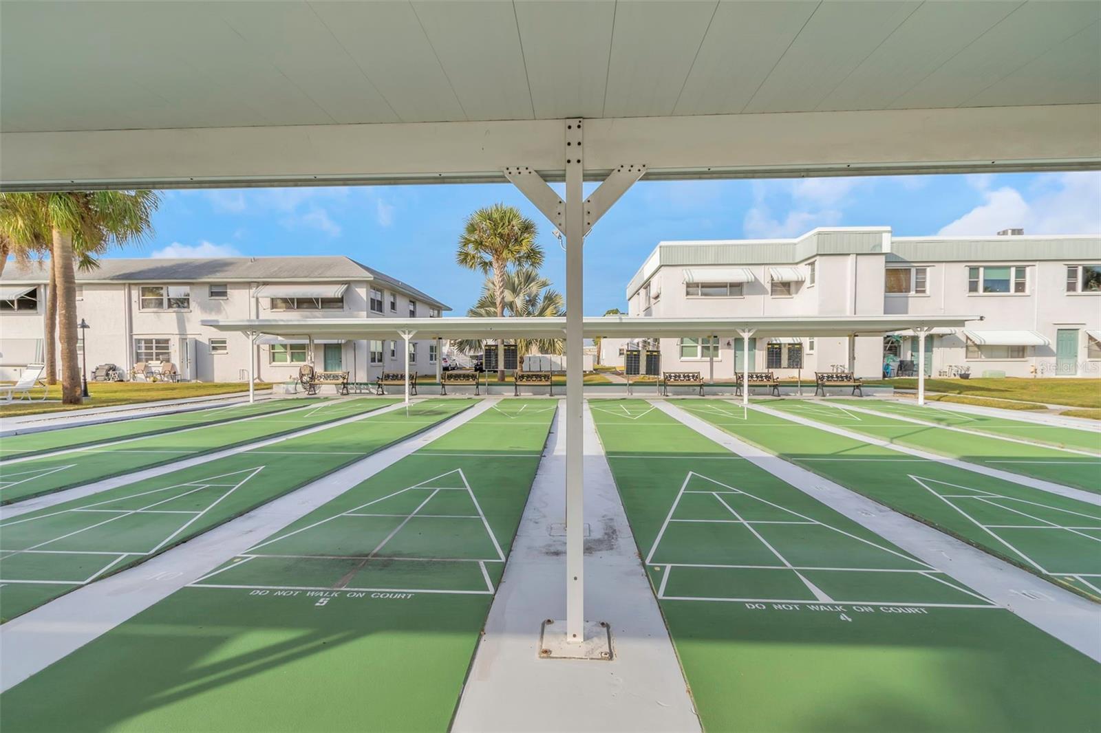 PARADISE SHORES - Residential