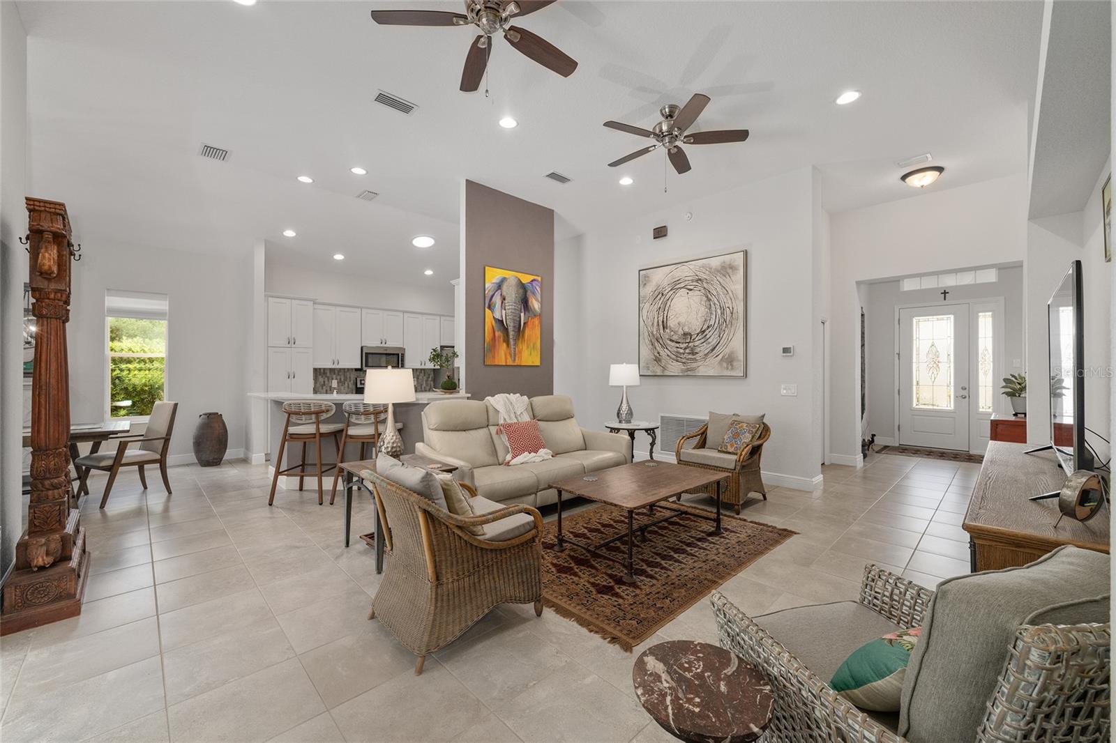 LAKESIDE LANDINGS ENCLAVE - Residential