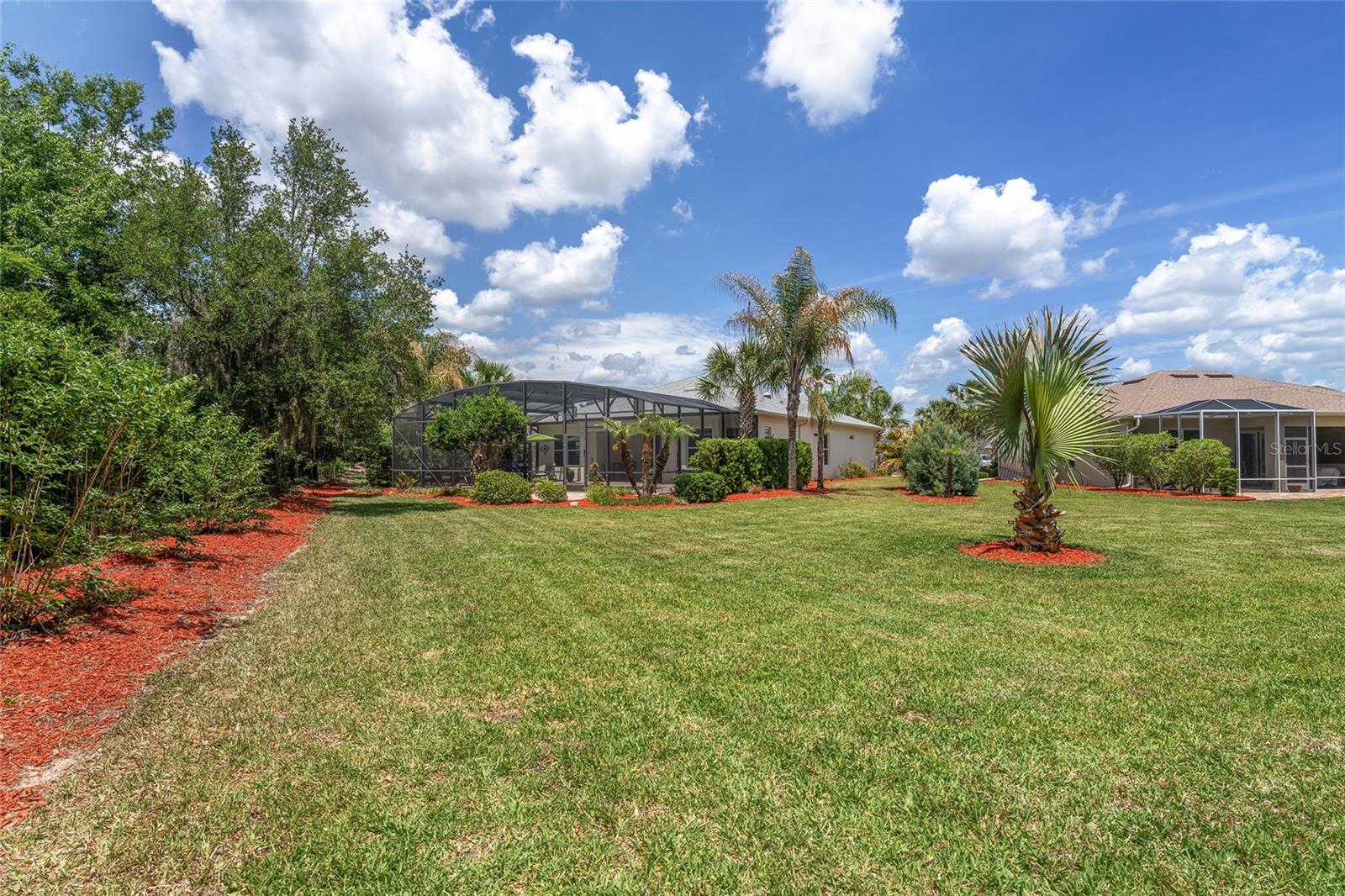 LAKESIDE LANDINGS ENCLAVE - Residential