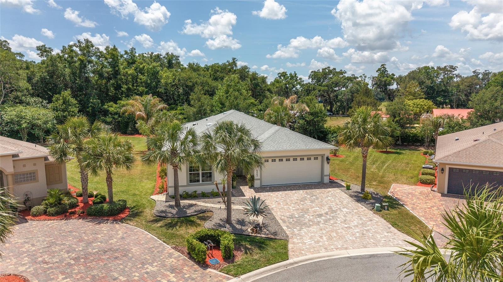 LAKESIDE LANDINGS ENCLAVE - Residential