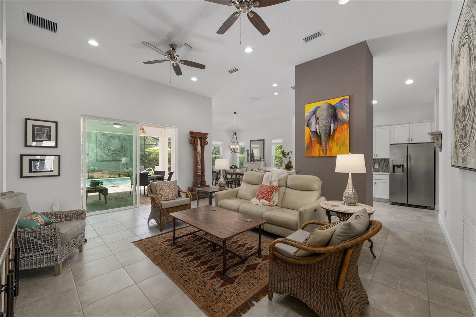 LAKESIDE LANDINGS ENCLAVE - Residential