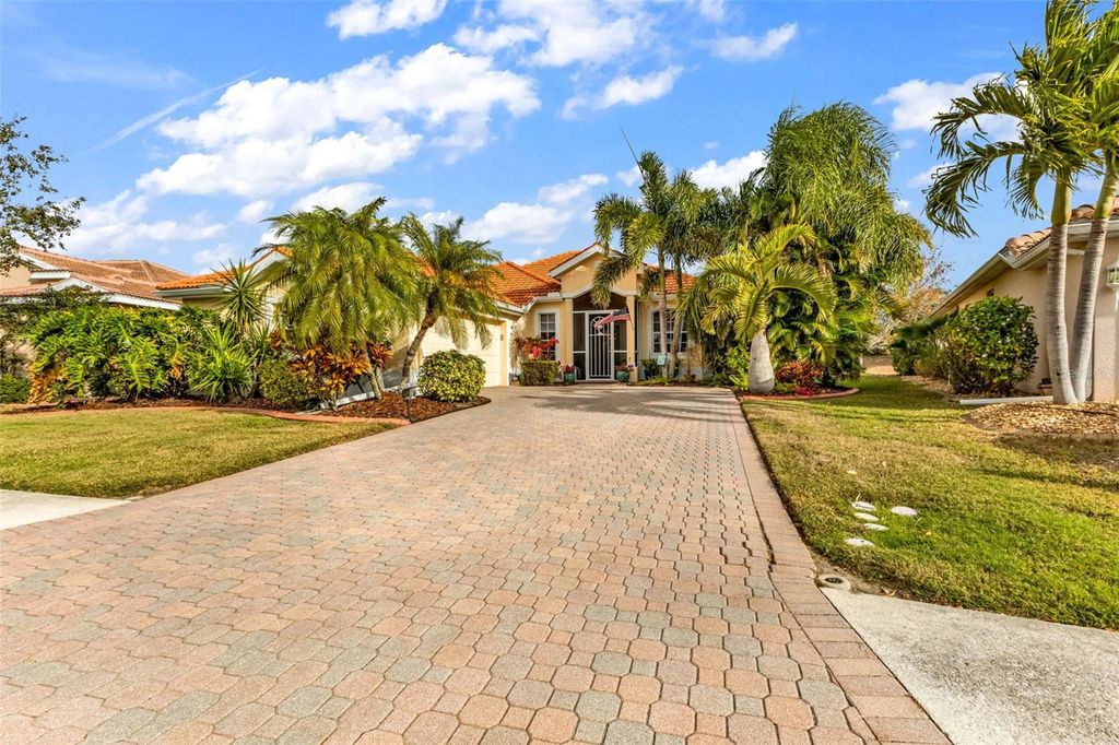 Photo of 11994 Granite Woods Loop, Venice, FL 34292 (MLS # D6145369)