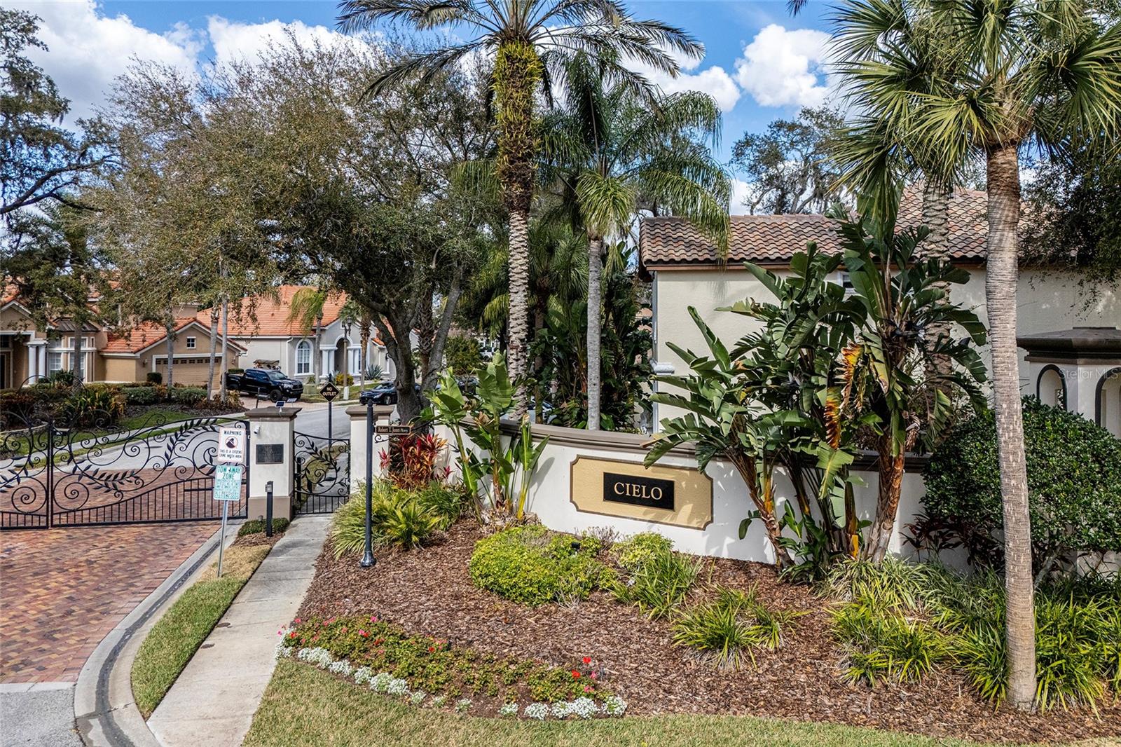 CIELO AT CHAMPIONS CLUB - Residential