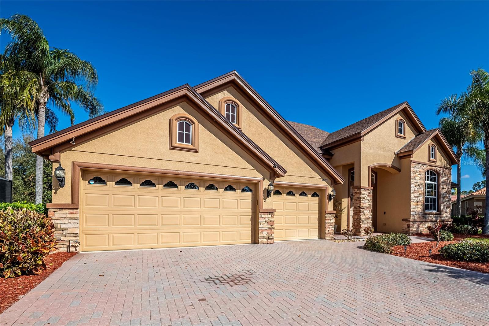 CIELO AT CHAMPIONS CLUB - Residential