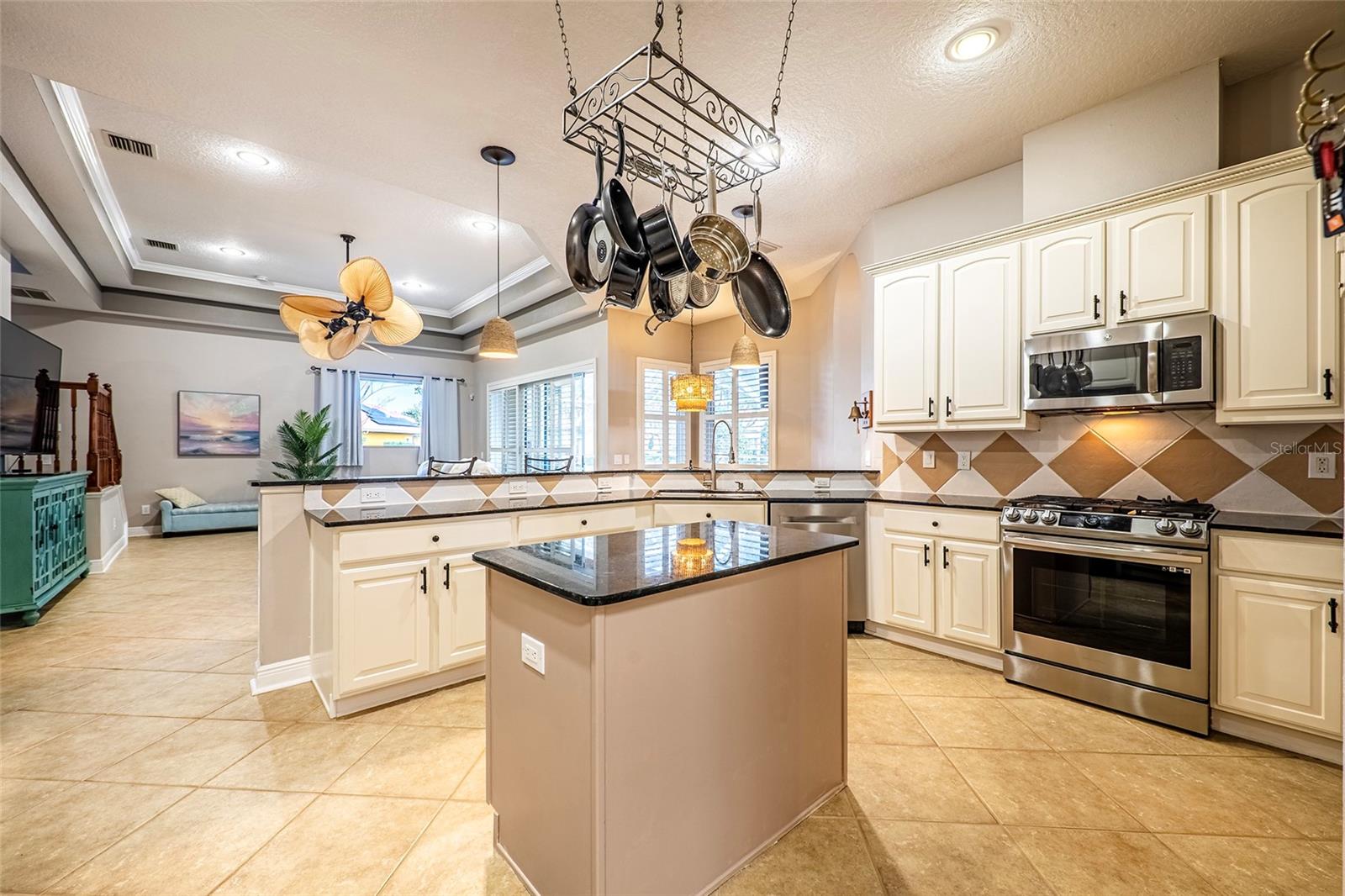 CIELO AT CHAMPIONS CLUB - Residential