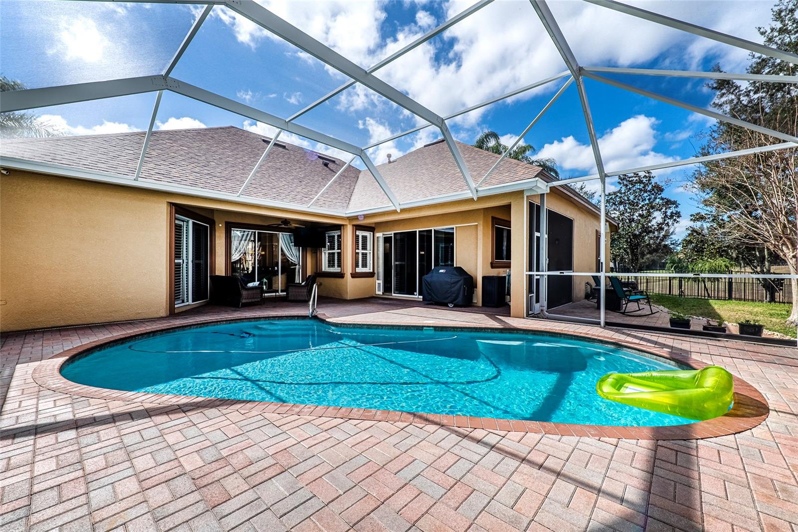 CIELO AT CHAMPIONS CLUB - Residential