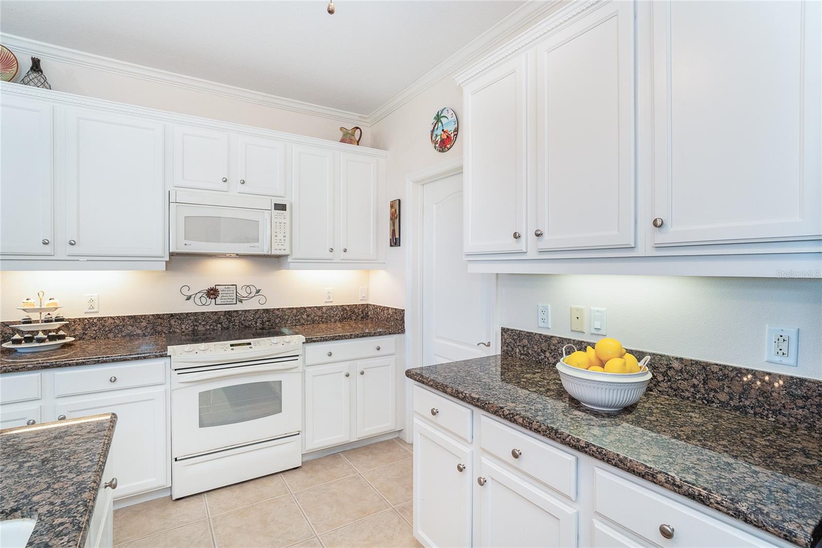 GRANDE PRESERVE ON LEMON BAY PH - Residential