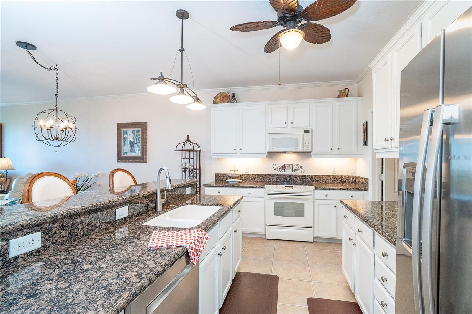 GRANDE PRESERVE ON LEMON BAY PH - Residential