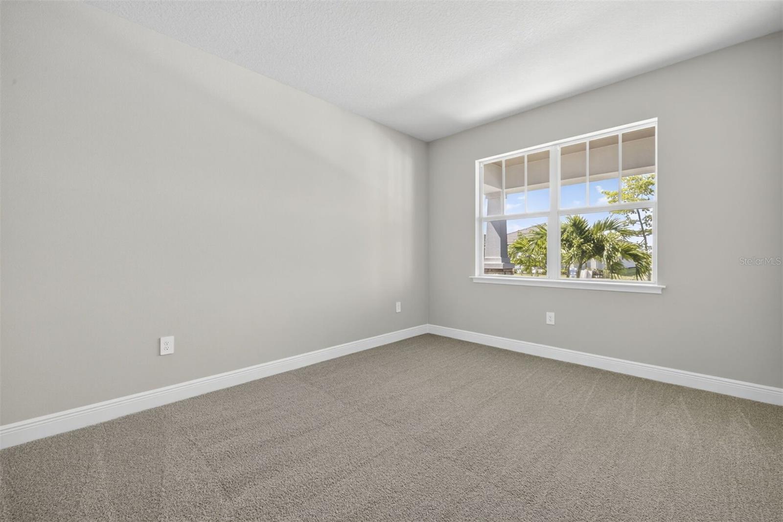 SUNSTONE LAKESIDE AT WELLEN PARK - Residential