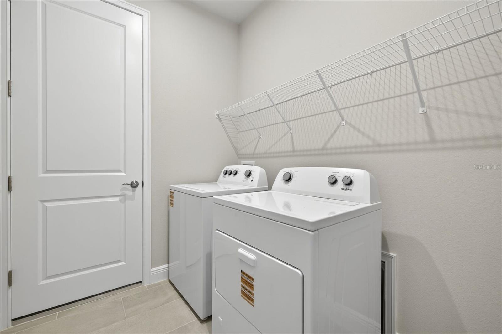 SUNSTONE LAKESIDE AT WELLEN PARK - Residential