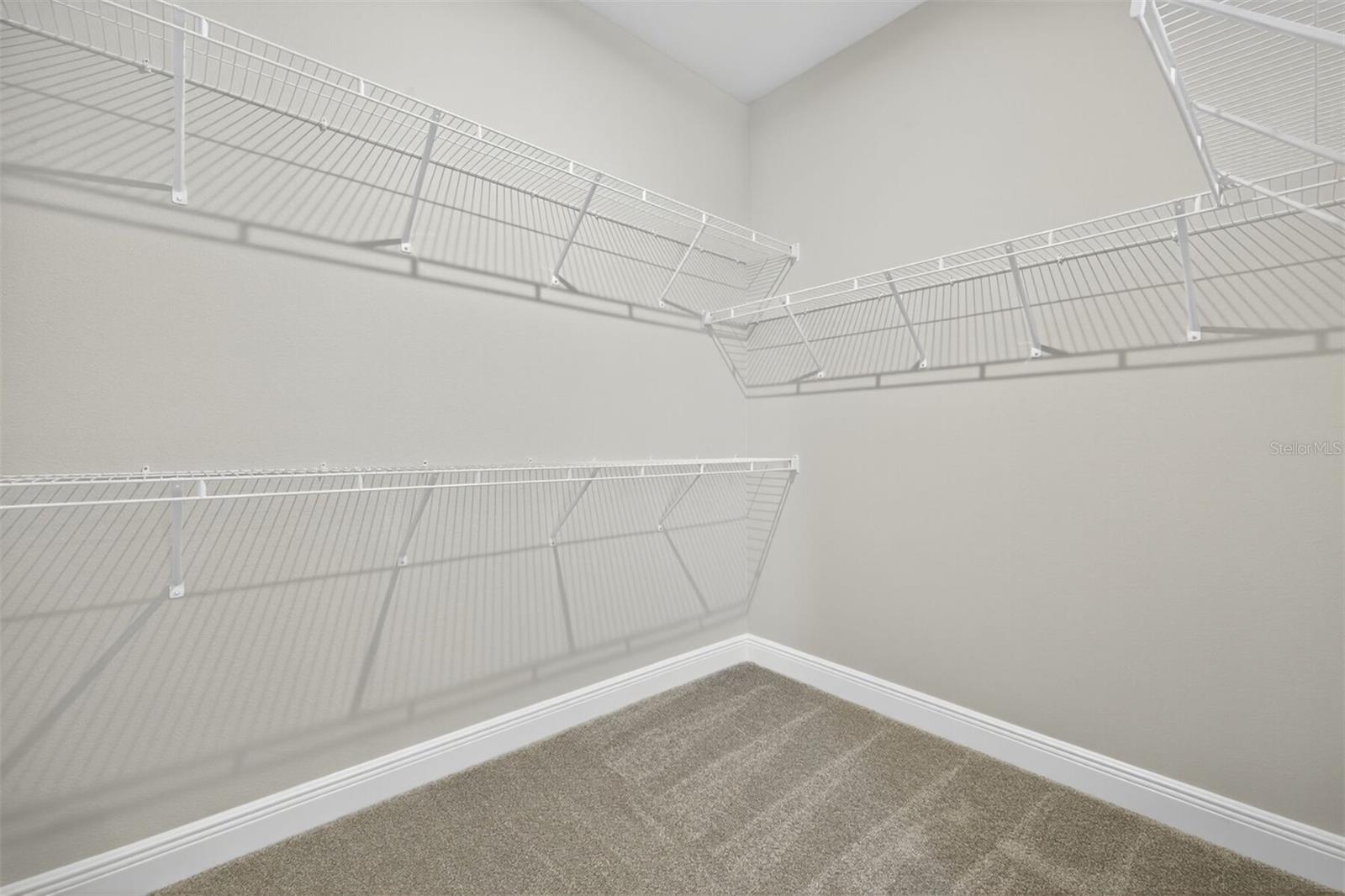 SUNSTONE LAKESIDE AT WELLEN PARK - Residential