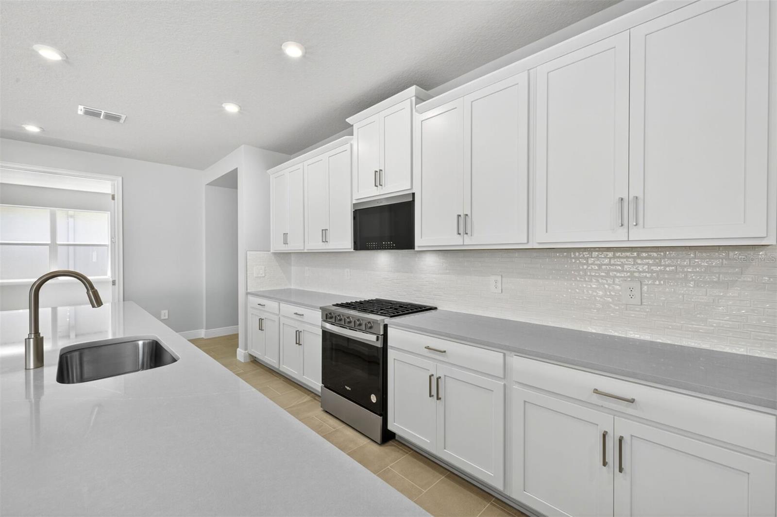 11982 STARBRIGHT PATH