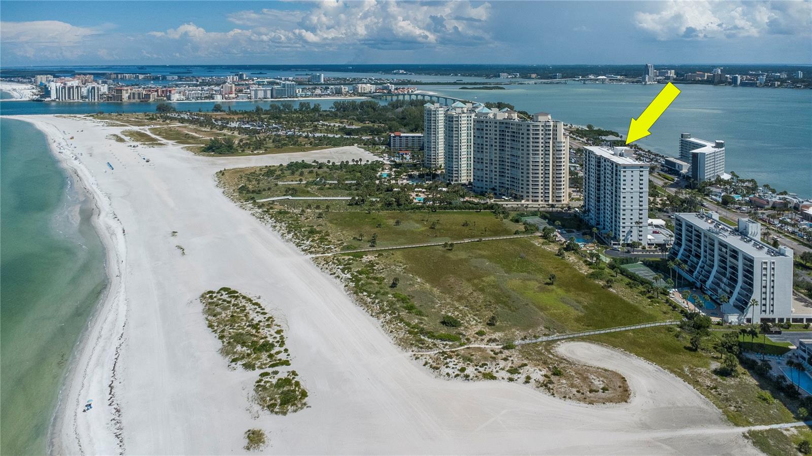 LANDMARK TOWERS - Residential
