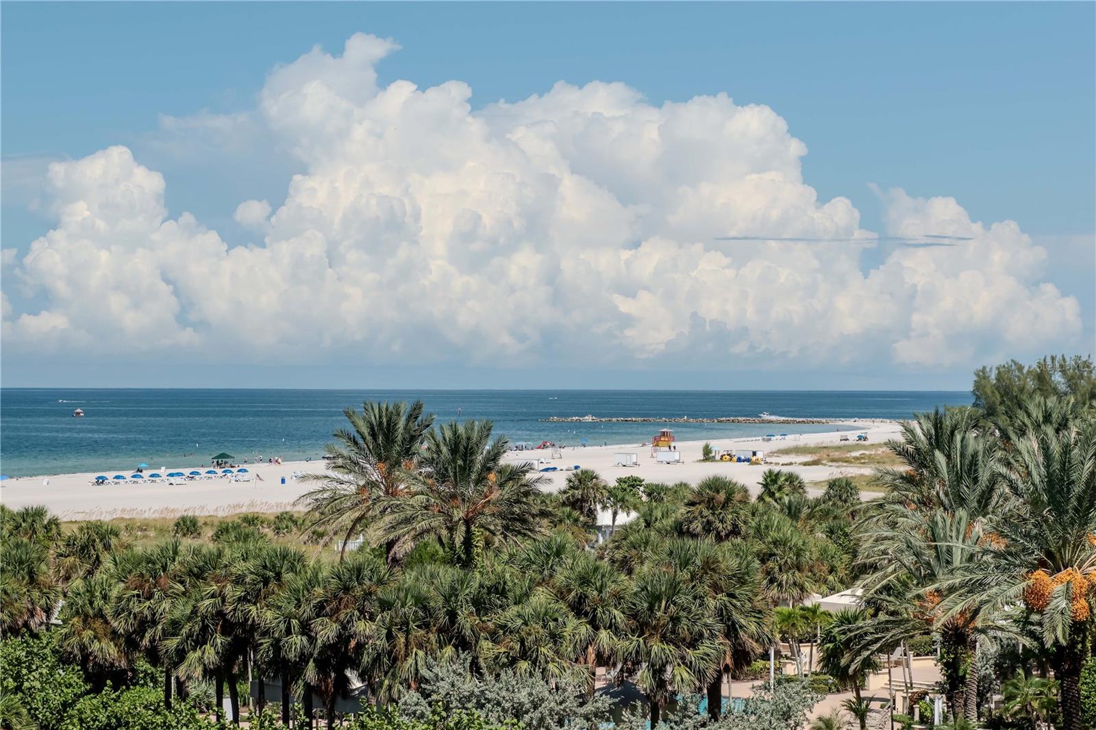 LANDMARK TOWERS - Residential