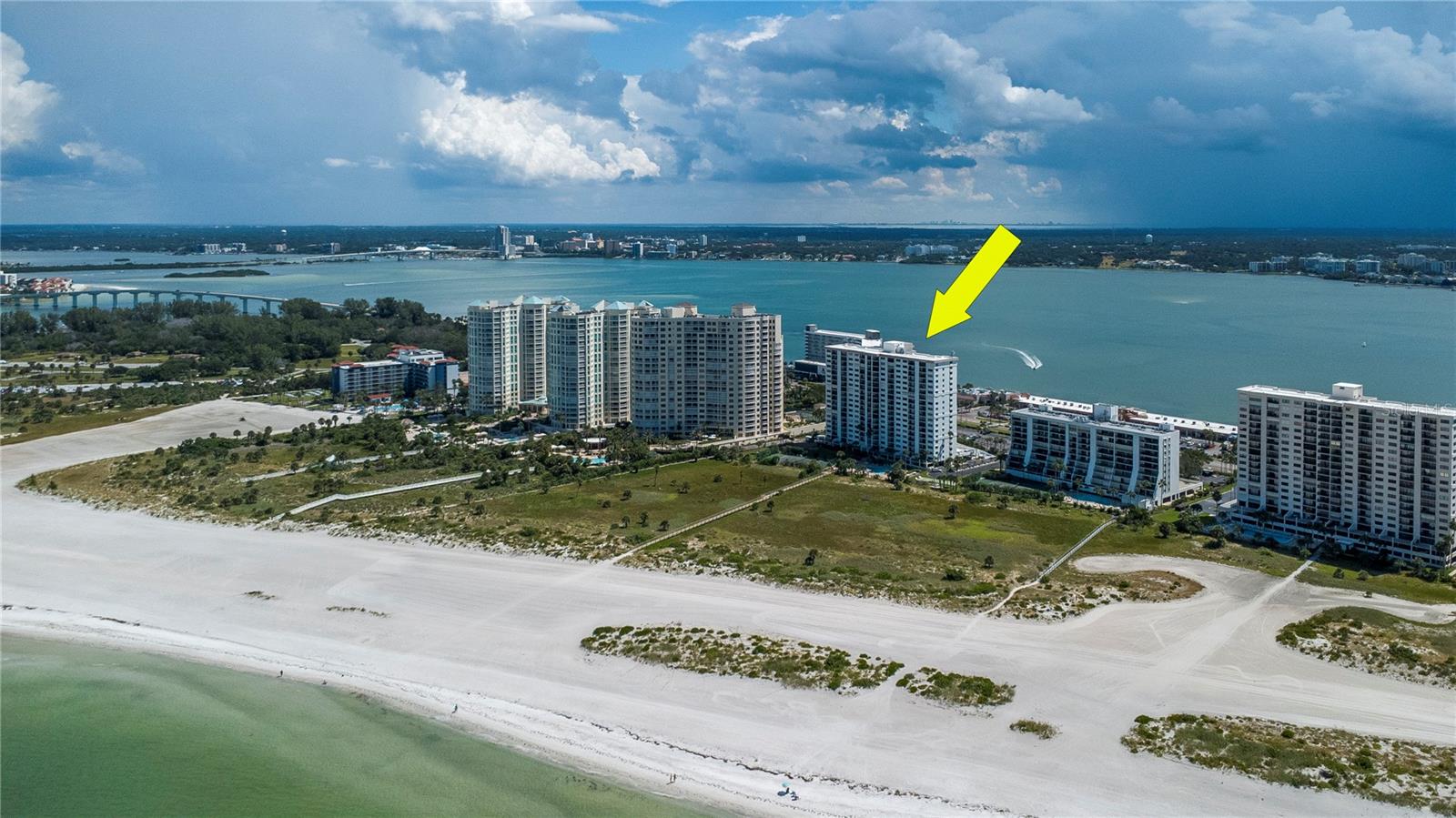 LANDMARK TOWERS - Residential