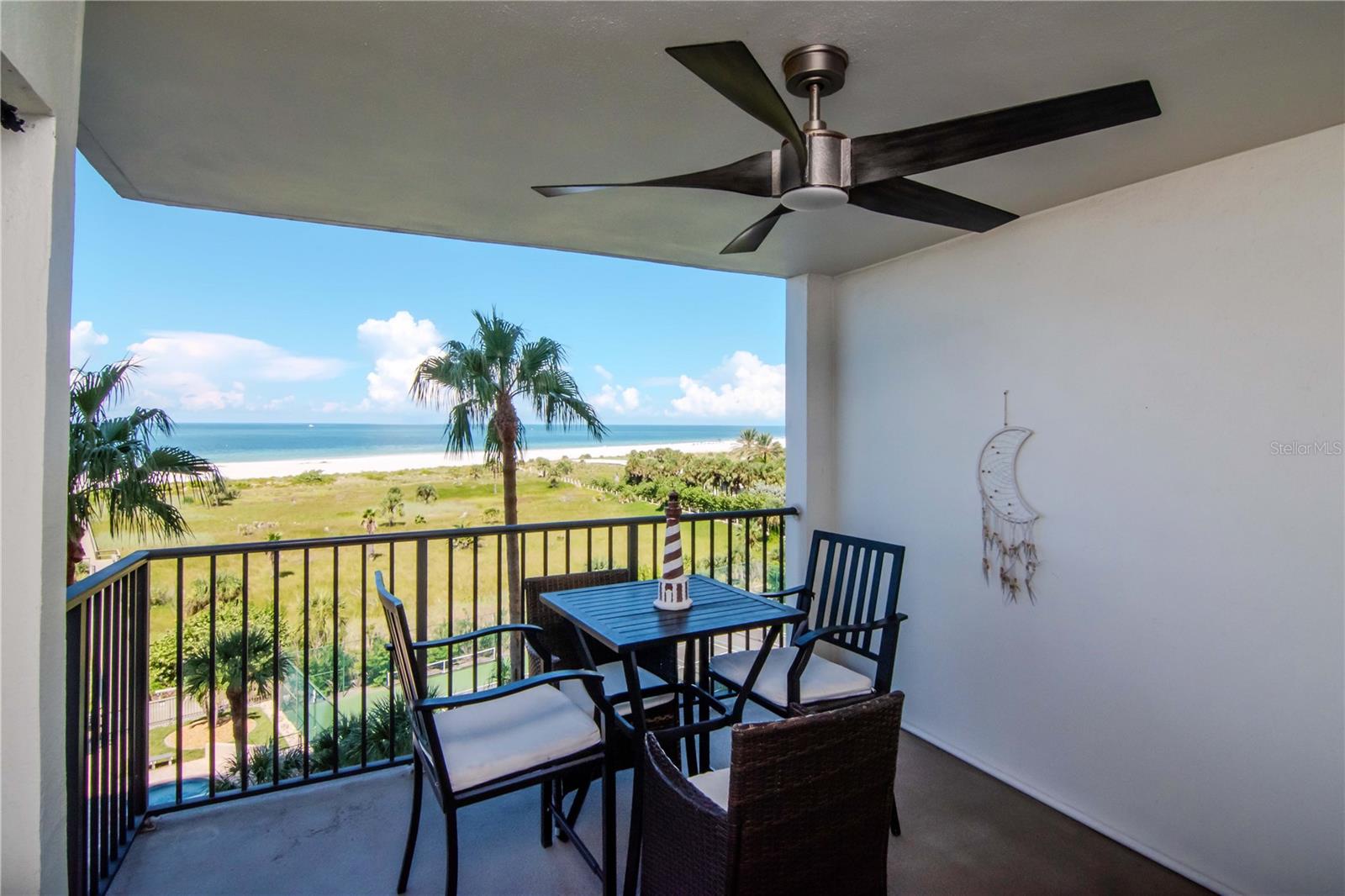 LANDMARK TOWERS - Residential