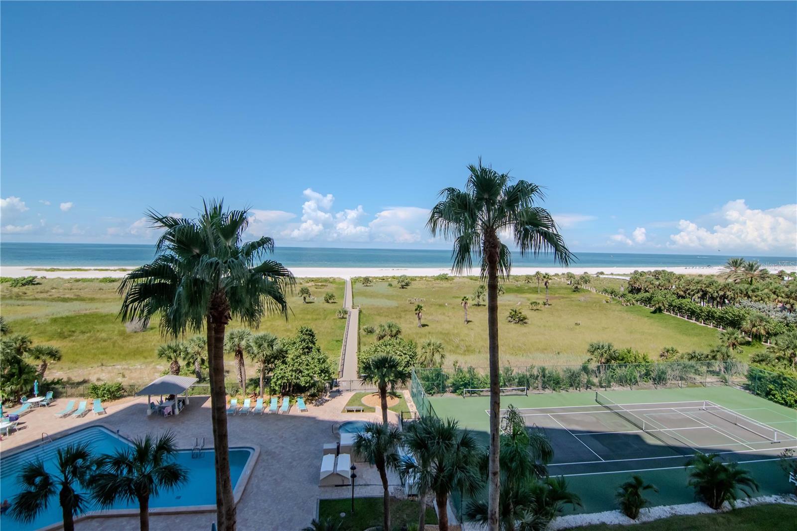 LANDMARK TOWERS - Residential