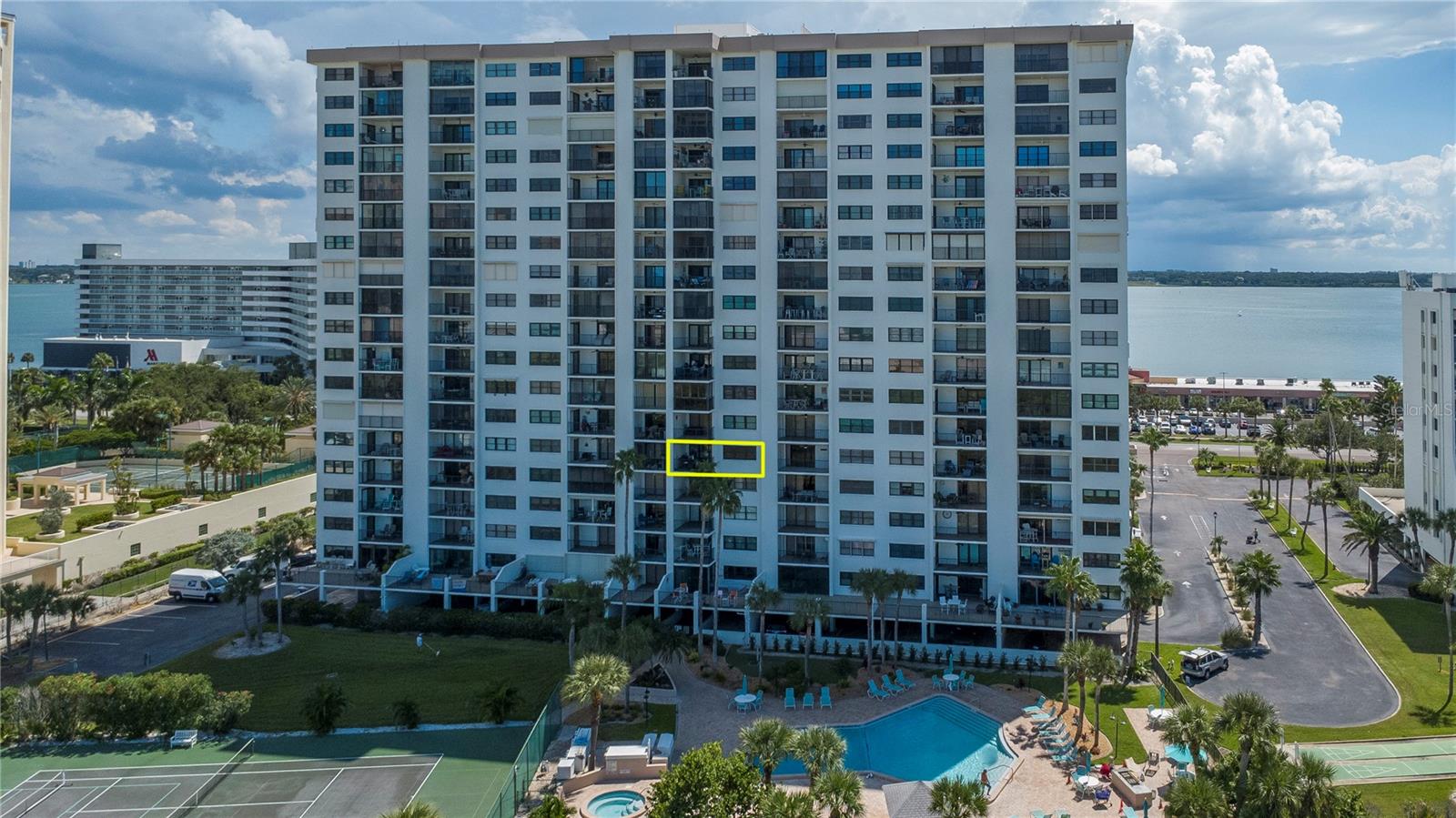 LANDMARK TOWERS - Residential